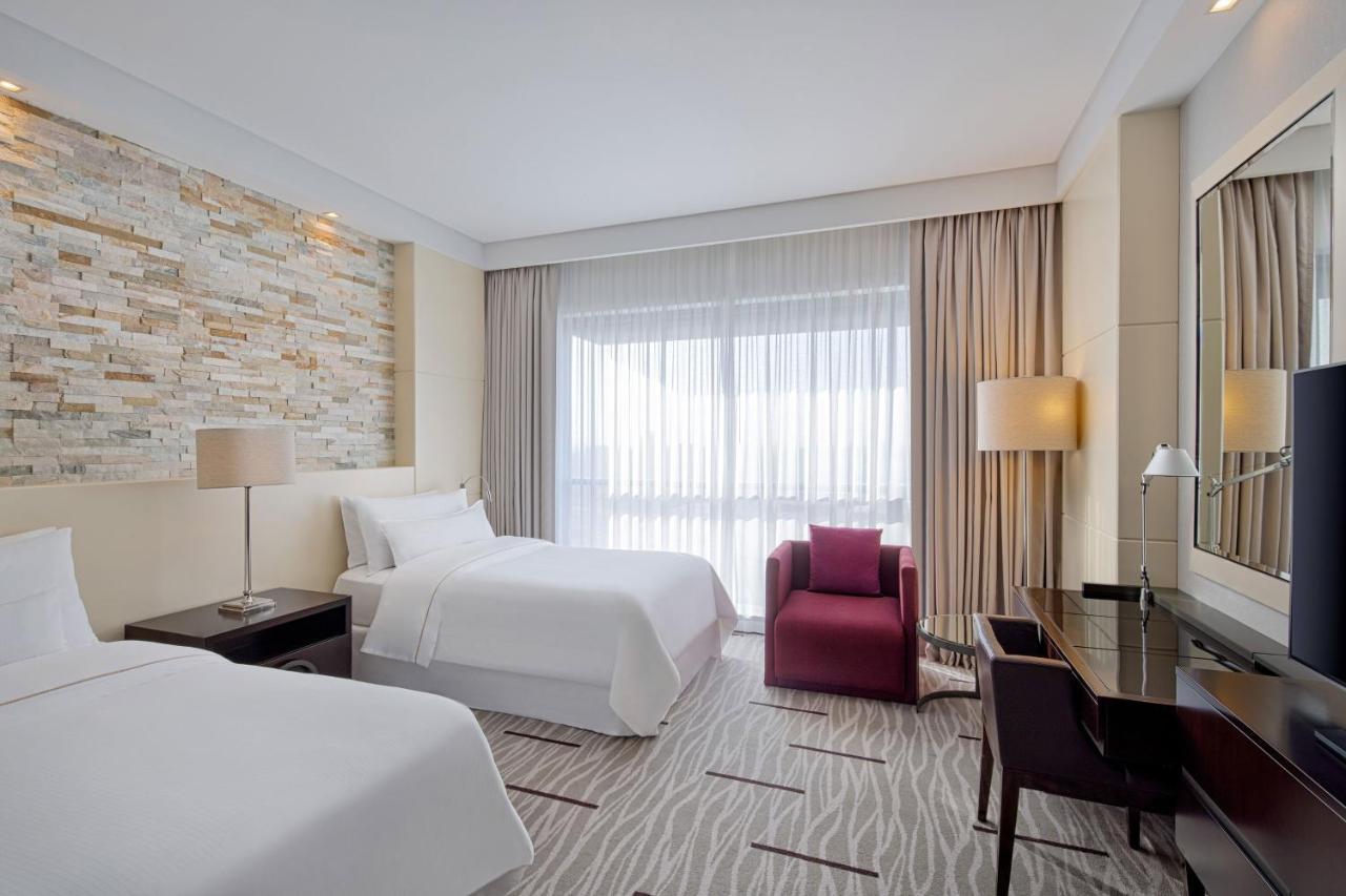 The Westin City Centre Bahrain Manama Exteriör bild Deluxe room