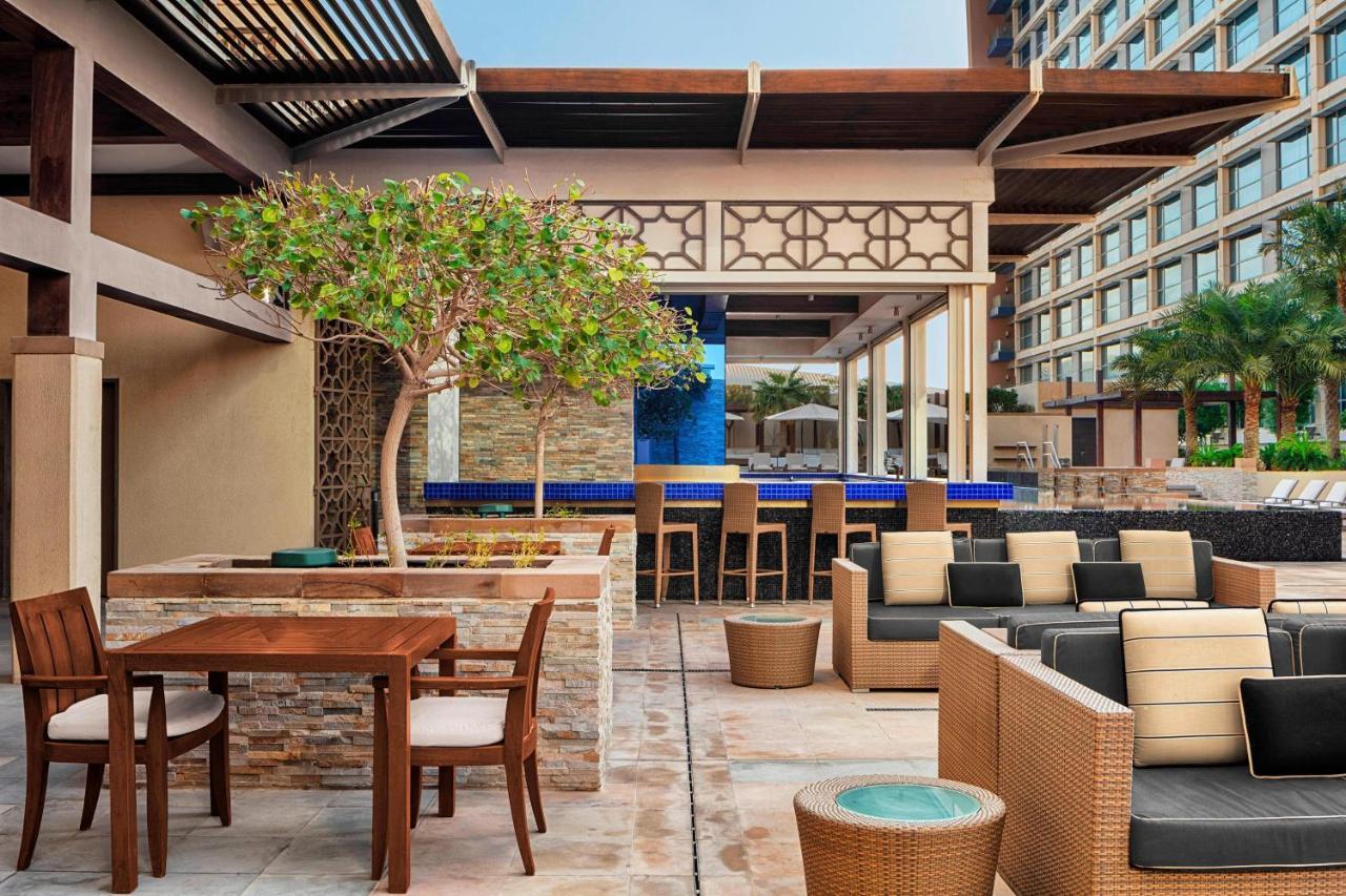 The Westin City Centre Bahrain Manama Exteriör bild The Westin Mumbai