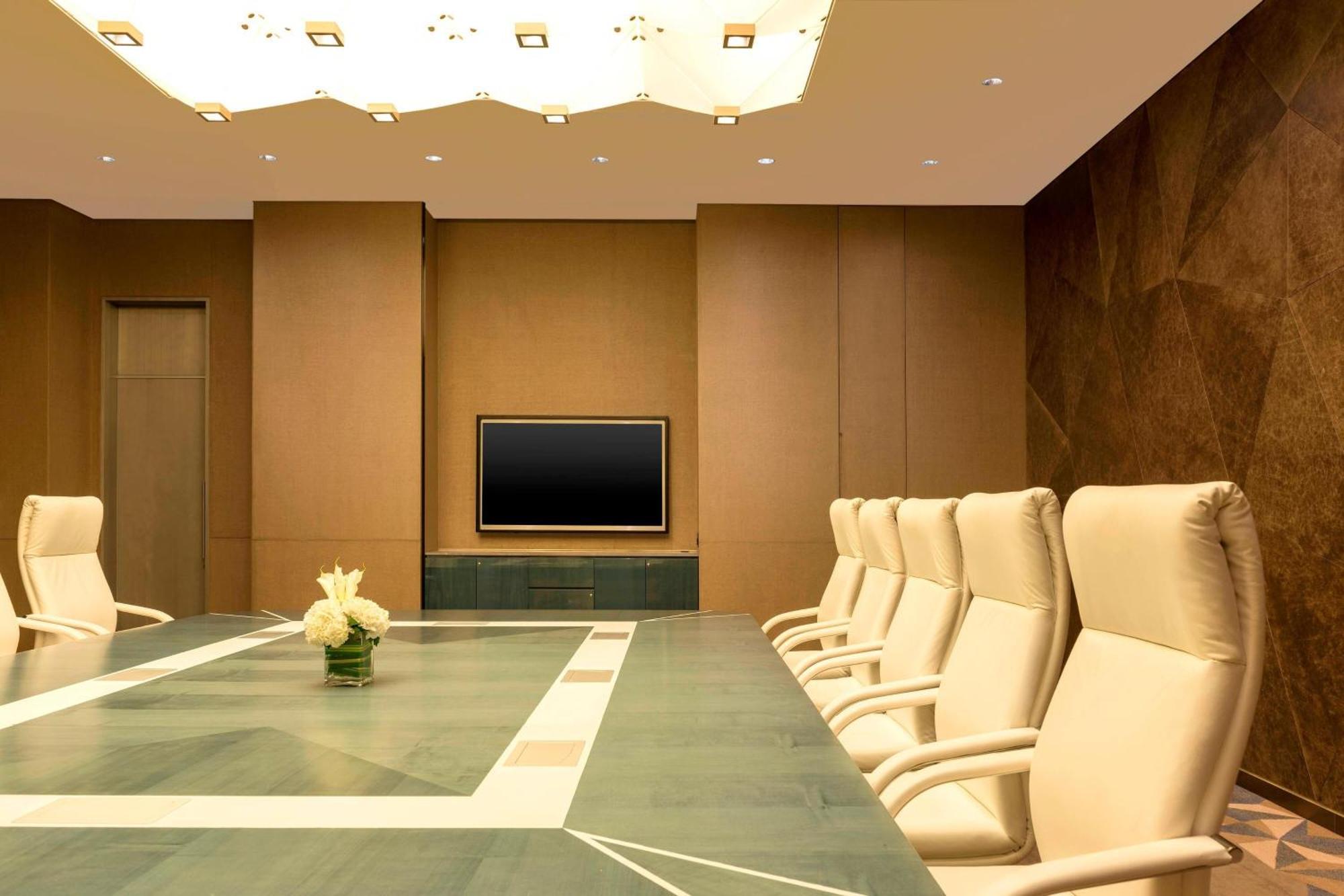 The Westin City Centre Bahrain Manama Exteriör bild Boardroom