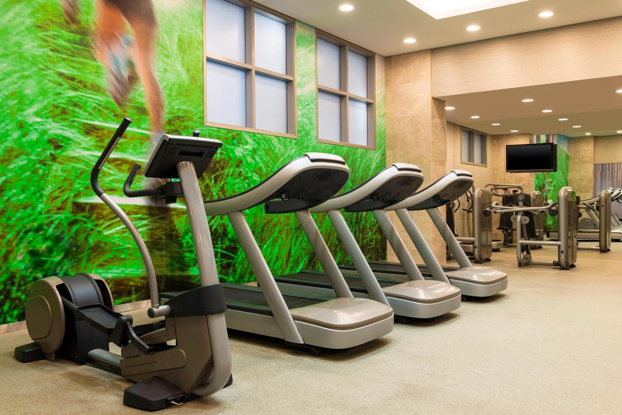 The Westin City Centre Bahrain Manama Exteriör bild The Fitness Centre